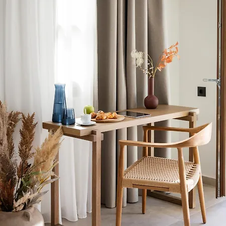 Karavel - Old Town شقة فندقية