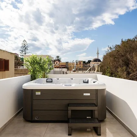 Lejlighedshotel Karavel - Old Town 4*