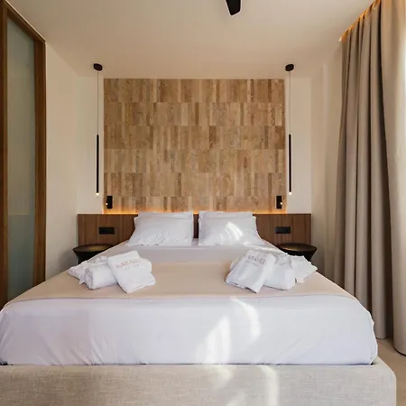 Karavel - Old Town Lejlighedshotel