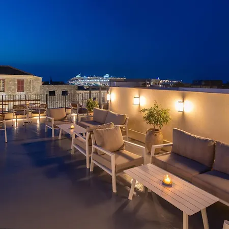 Apart Otel Karavel - Old Town