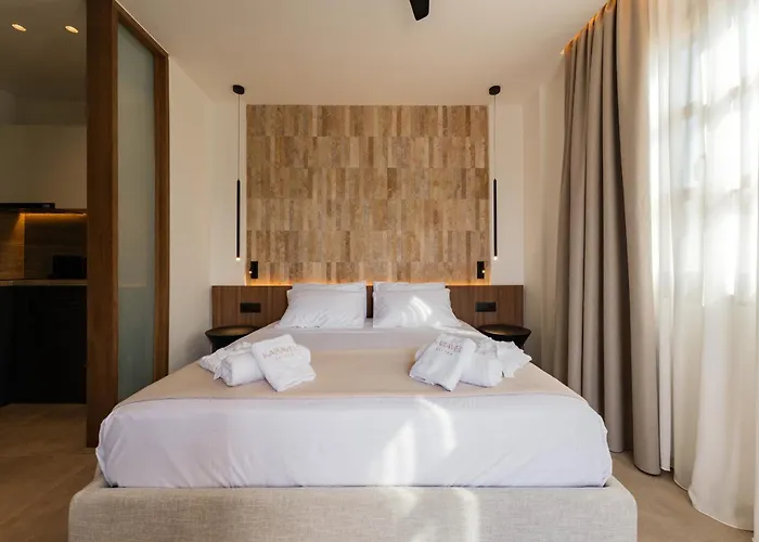 Karavel - Old Town شقة فندقية