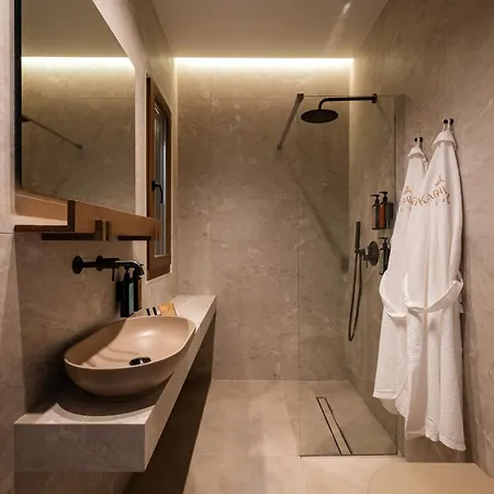 Hotel de apartamente Karavel - Old Town